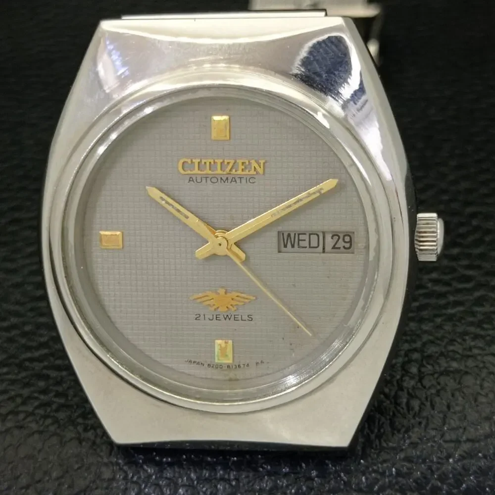 Vintage 1989 Citizen Automatic Mens Silver Watch W/daydate & Gold accents